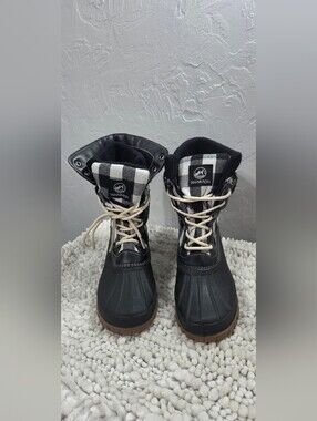 Tamarack Women’s Snow Boots Size 8 Black White Plaid Cozy Winter Outdoorsy